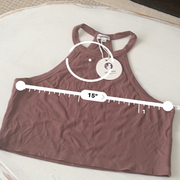Ugerlov crop top- New - Picture 6 of 7
